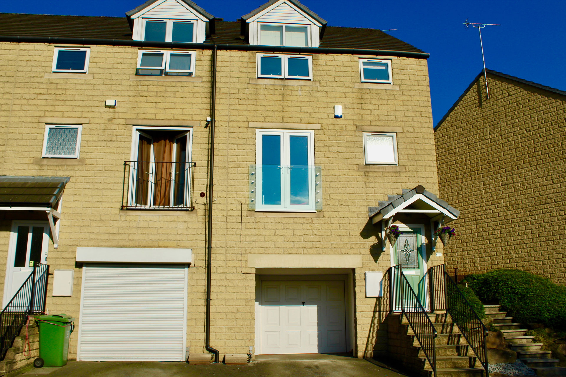 Balustrade installation services in Market Weighton image